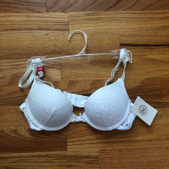 So Intimates Sleepwear So Lace Push Up Bra 34aa Poshmark